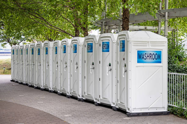 Best Portable restroom trailer rental  in Boron, CA